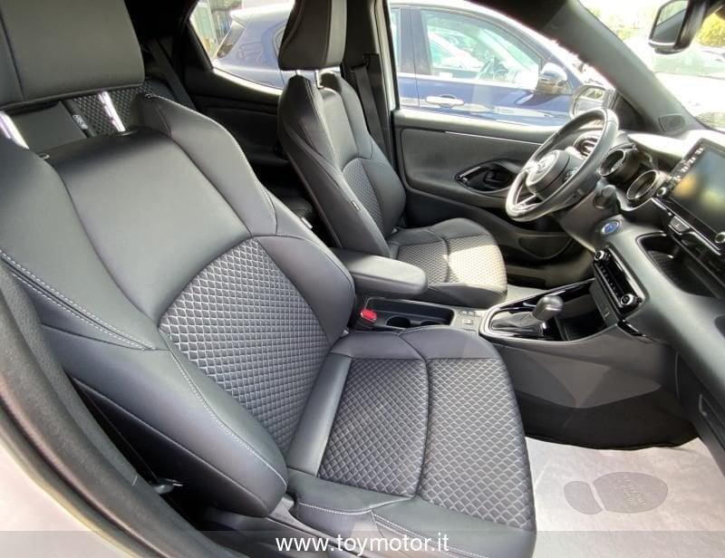 Toyota Yaris 4ª serie 1.5 Hybrid 5 porte Style