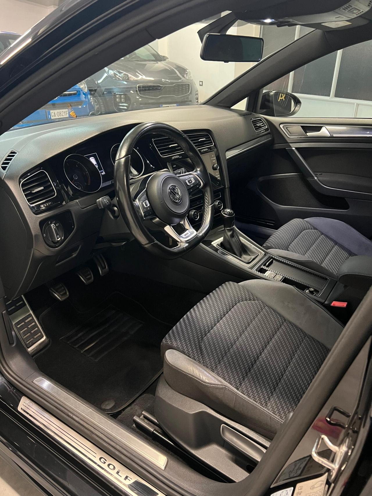 Volkswagen Golf 1.6 TDI 115 CV R-line