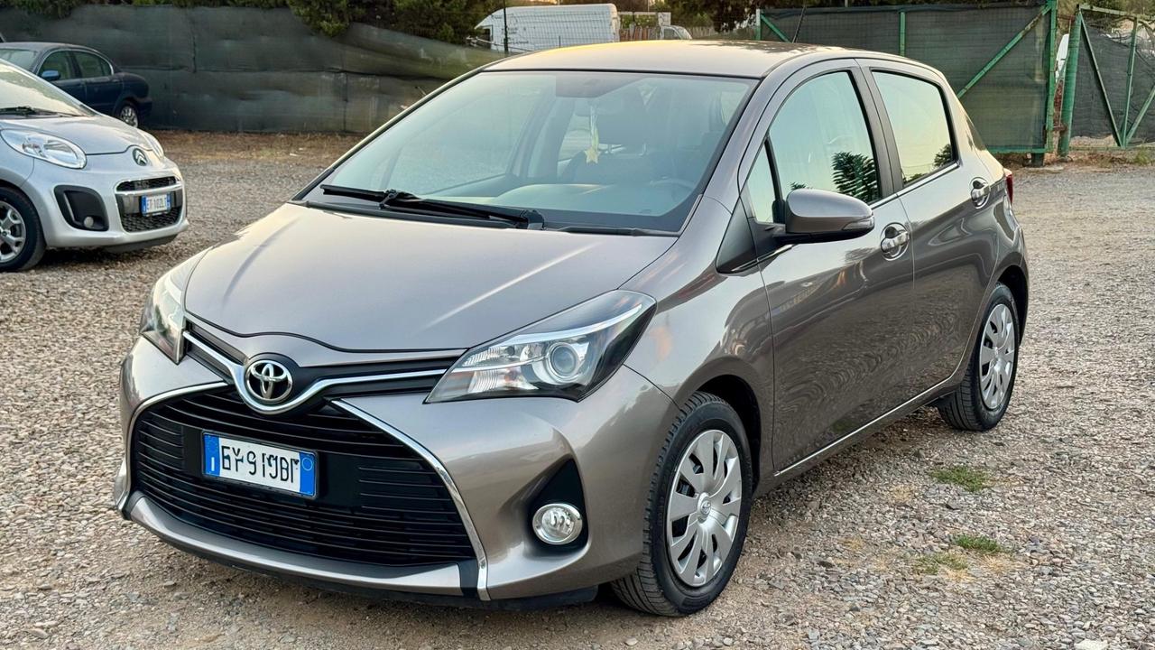 Toyota Yaris 1.0 5 porte Lounge