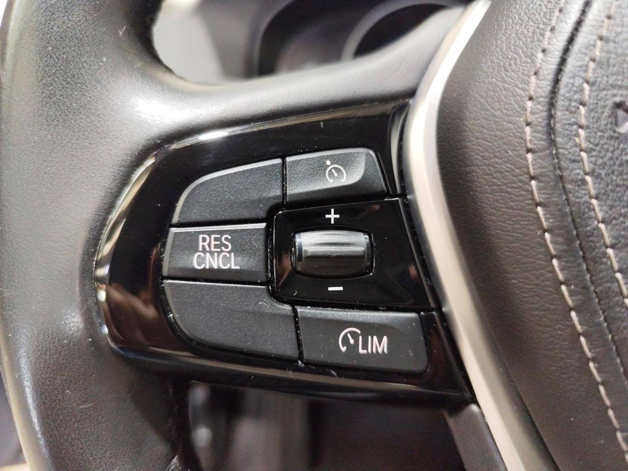 BMW Serie 5 530e Berlina Business