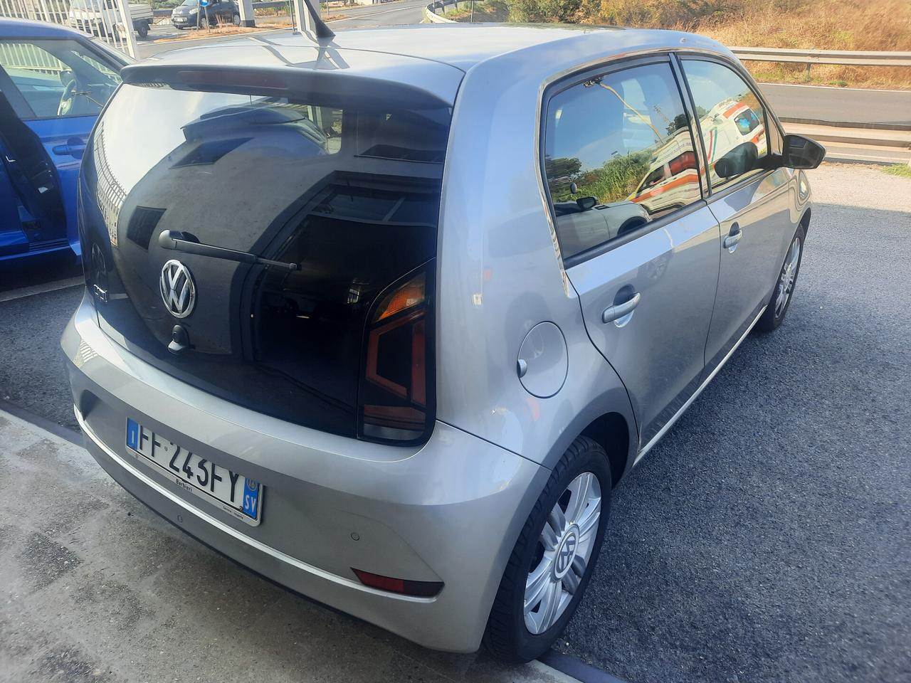Volkswagen up! 1.0 75 CV 5p. high
