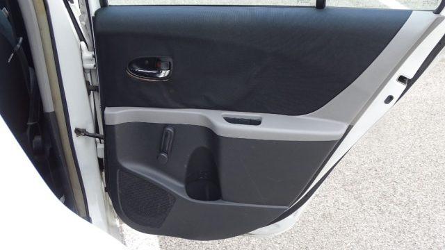 TOYOTA Yaris 1.300 100 cv, 5 porte, versione "Sol", Garanzia..