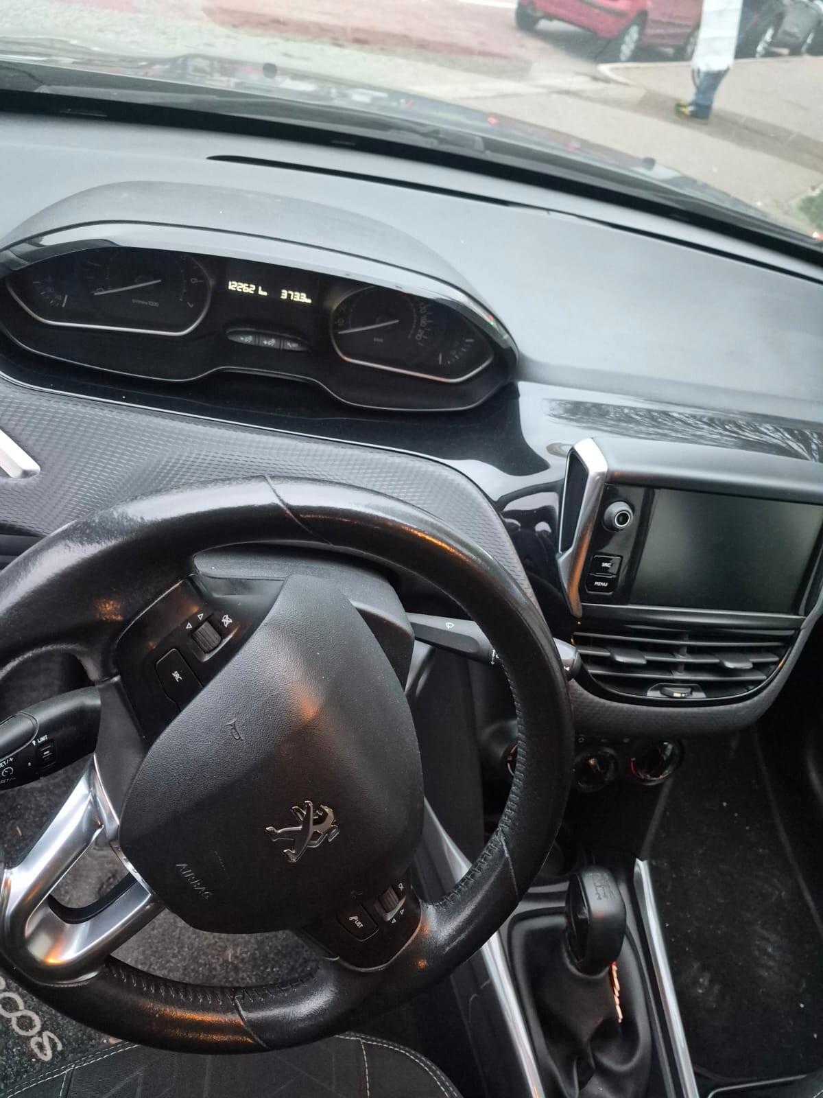 Peugeot 2008 PureTech 82 Allure