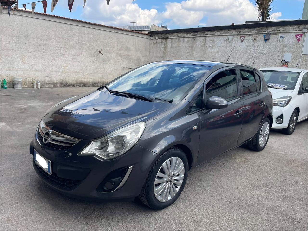 Opel Corsa 1.2 5 porte Cosmo Full dal nord Italia 4 cilindri