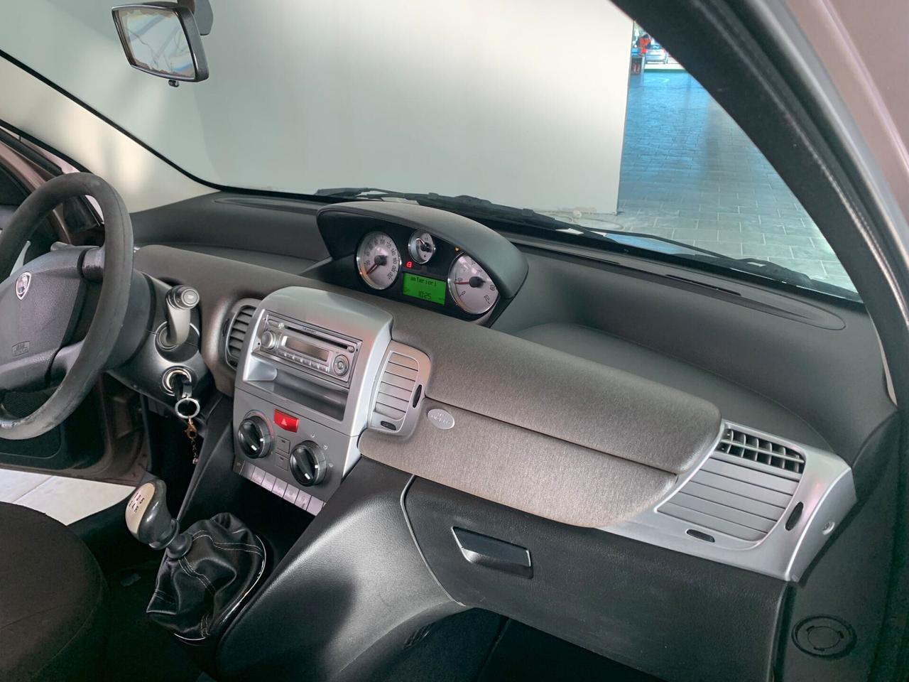 Lancia Ypsilon 1.2 69 CV Diva