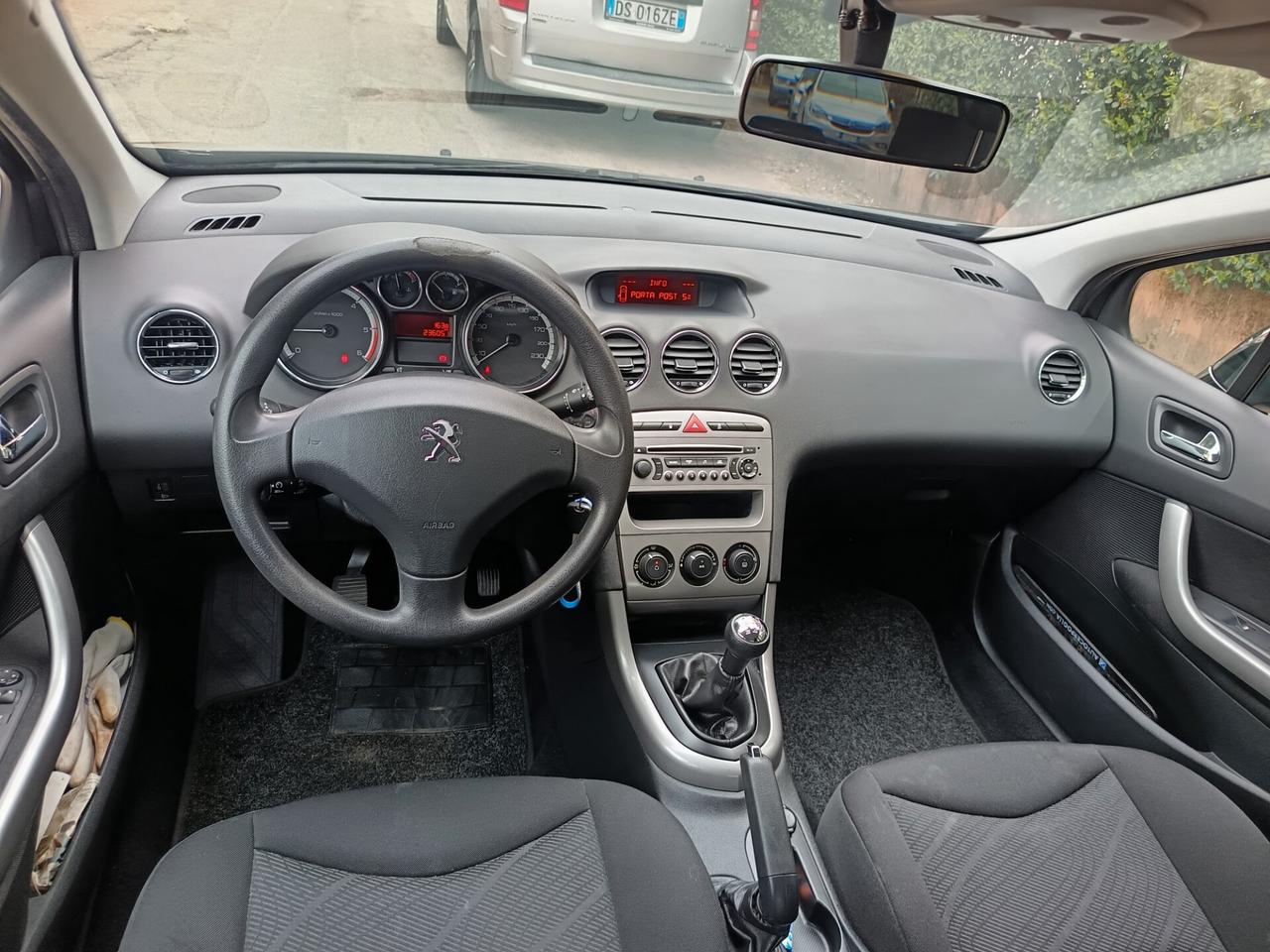 Peugeot 308 1.6 8V HDi 93CV 5p. 2013 ok neo patente