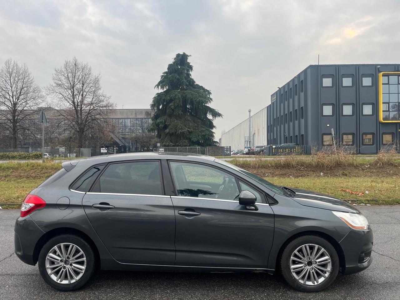 Citroen C4 1.4 VTi 95