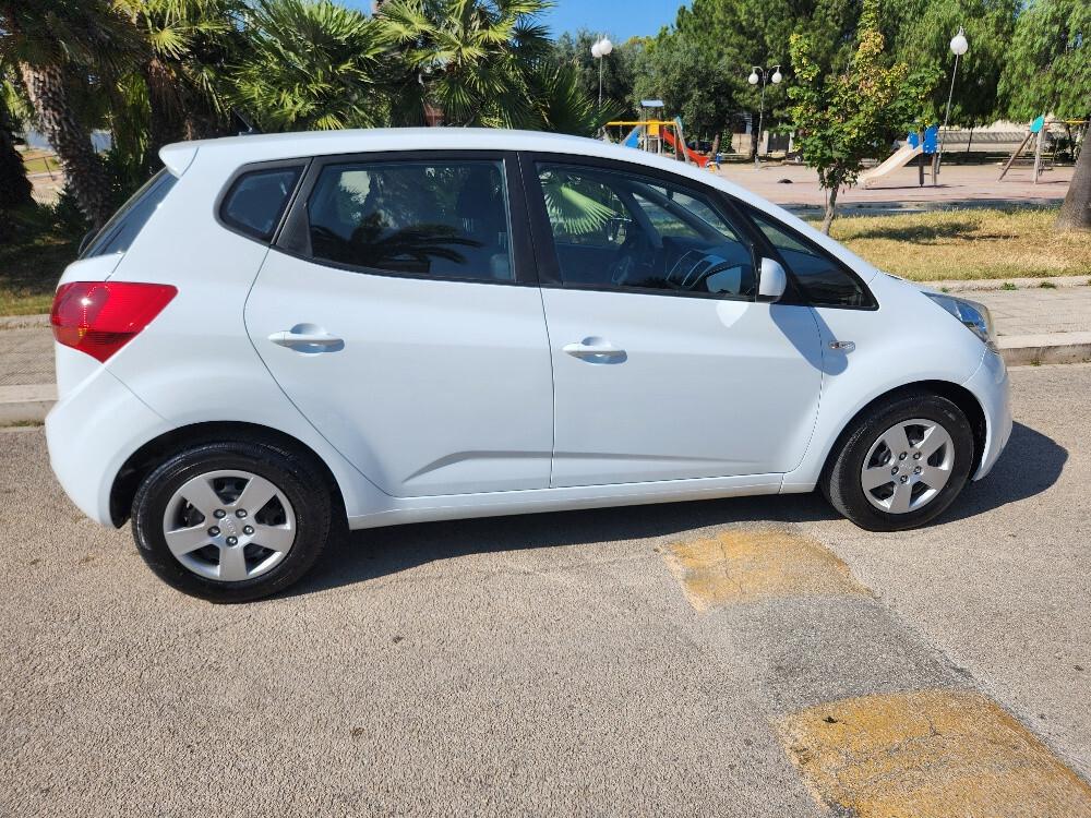 Kia Venga 1.4 CRDi 90CV Cool" BELLA"
