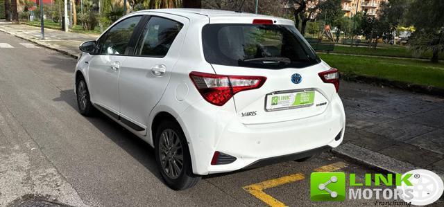 TOYOTA Yaris 1.5 Hybrid 5 porte Business