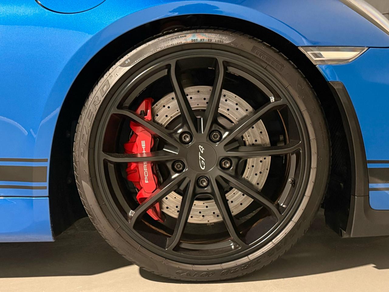 Porsche Cayman GT4 CLUBSPORT