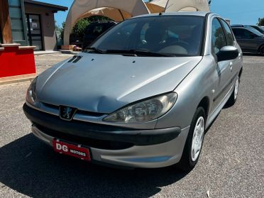 Peugeot 206 1.1 5p. XT