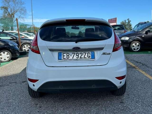 Ford Fiesta Fiesta 5p 1.4 16v + Gpl