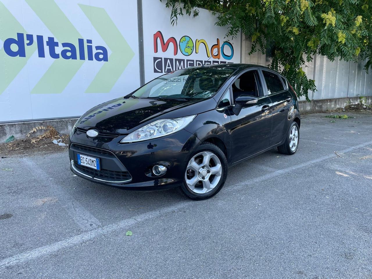 Ford Fiesta 1.4 5 porte Bz.- GPL Titanium IN OTTIME CONDIZIONI