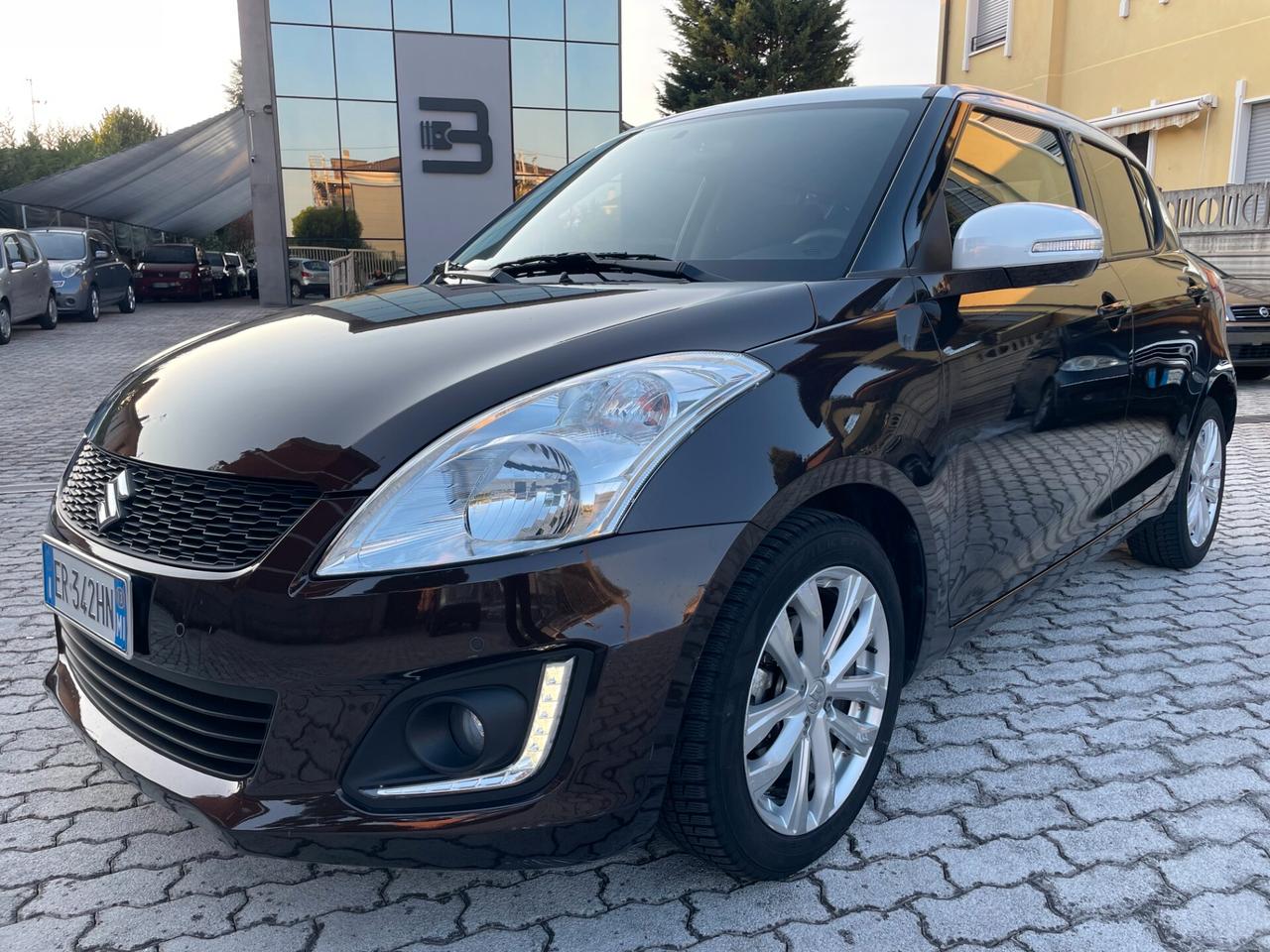 Suzuki Swift 1.2 VVT 5 porte B-Cool Bi-Color super full !!