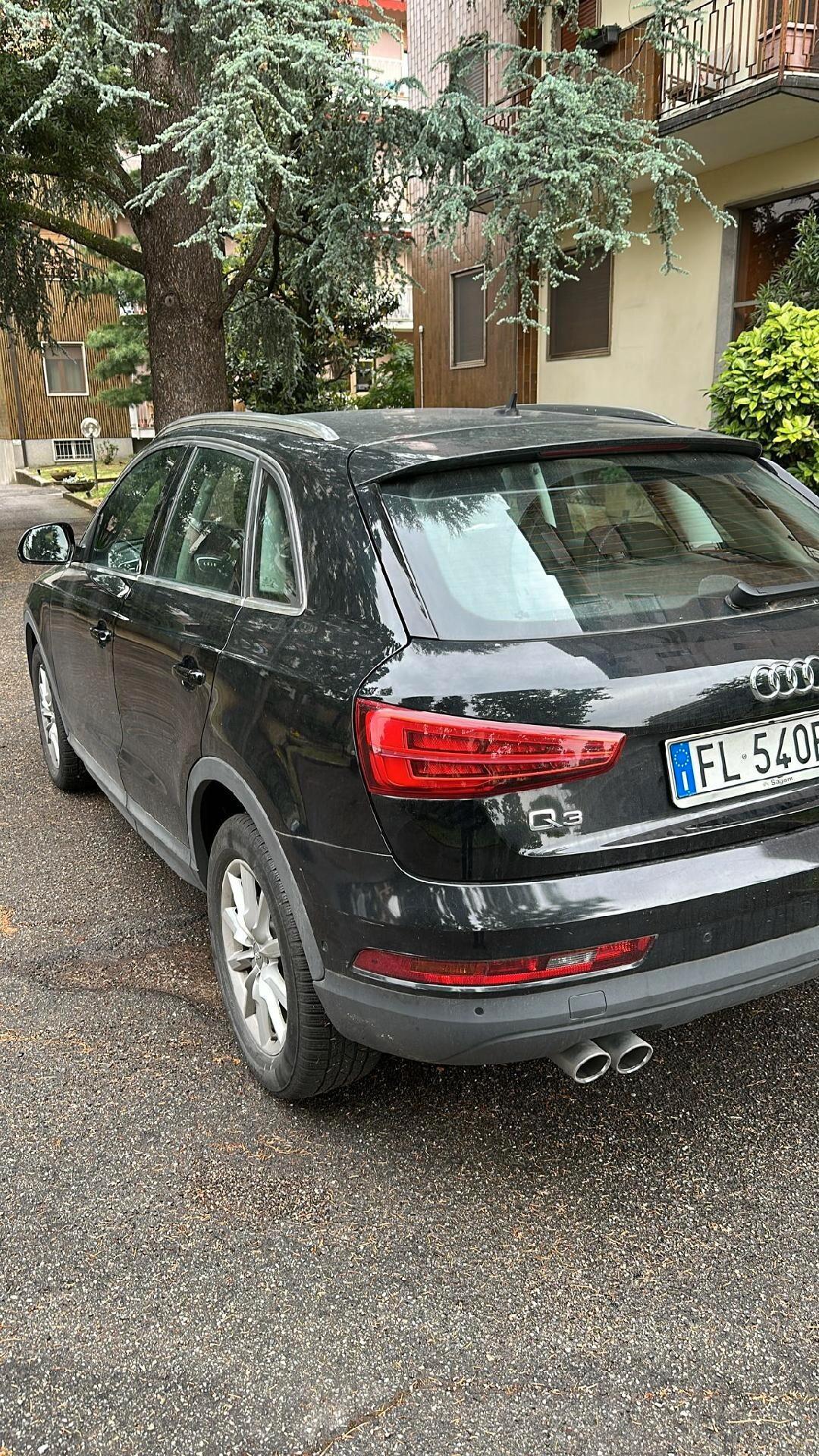 Audi Q3 2.0 TDI 120 CV S tronic Business UNICO PROPRIETARIO