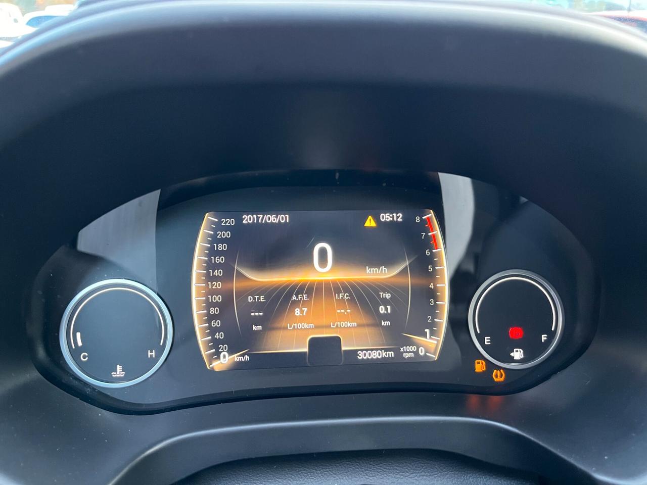 DR 4.0 1.5 GPL – 2022 – 30.000 km – Interni in pelle – Tetto apribile – Bordeaux