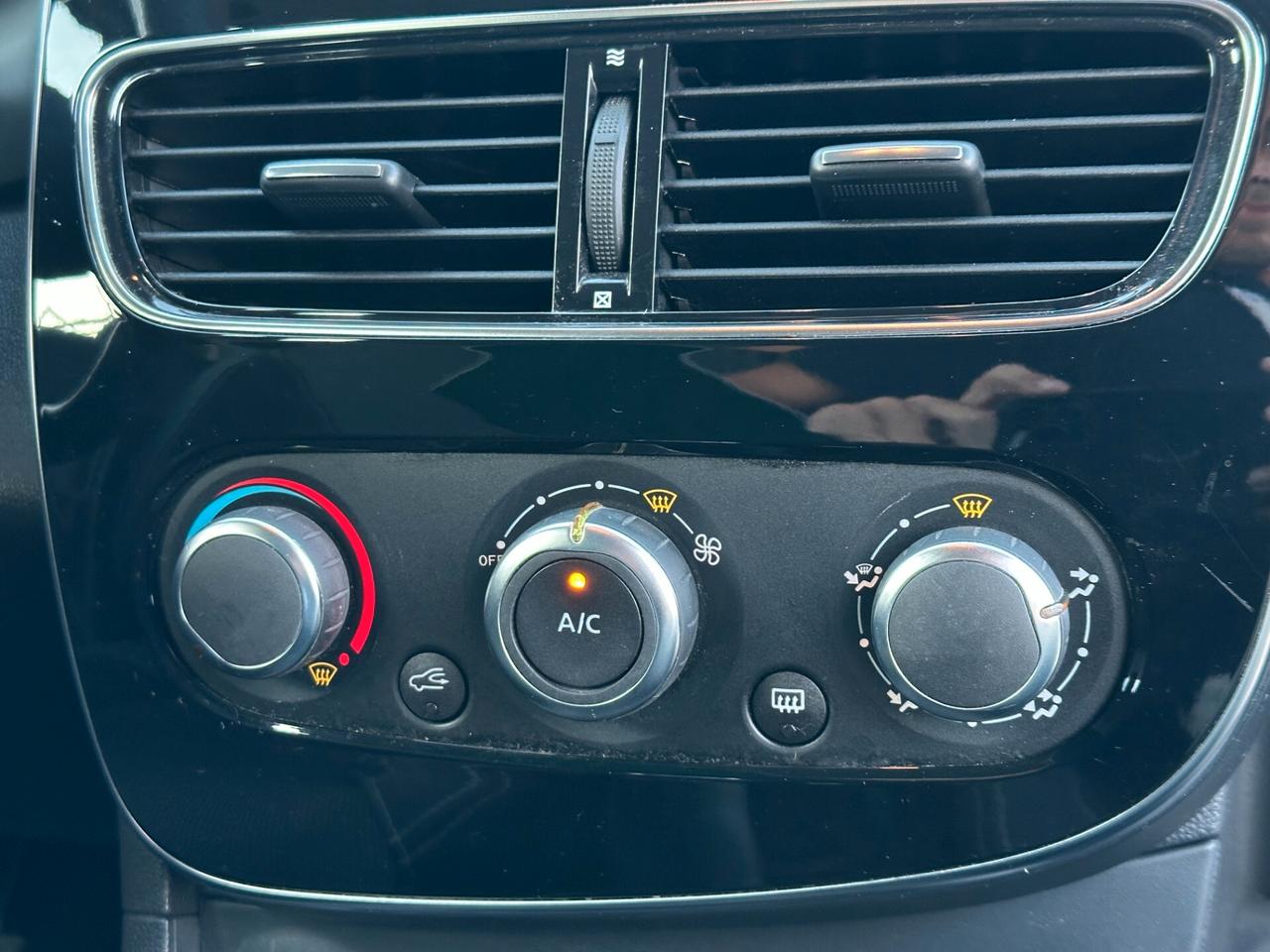 RENAULT Clio 1.5 dCi 8V 90CV Start&Stop Energy Intens