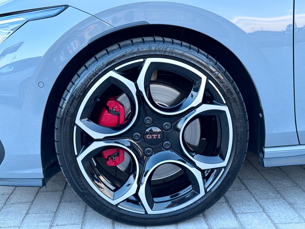 Volkswagen Golf GTI 2.0 TSI DSG 8.5 HEAD UP TETTO FENDIN IQ LIGHT PRONTA CONSEGNA