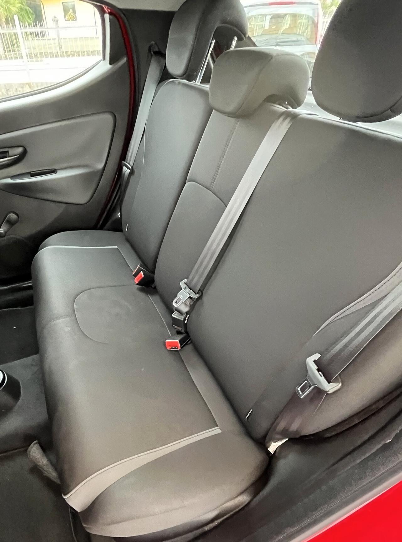 Lancia Ypsilon 1.2 69 CV 5 porte Mya