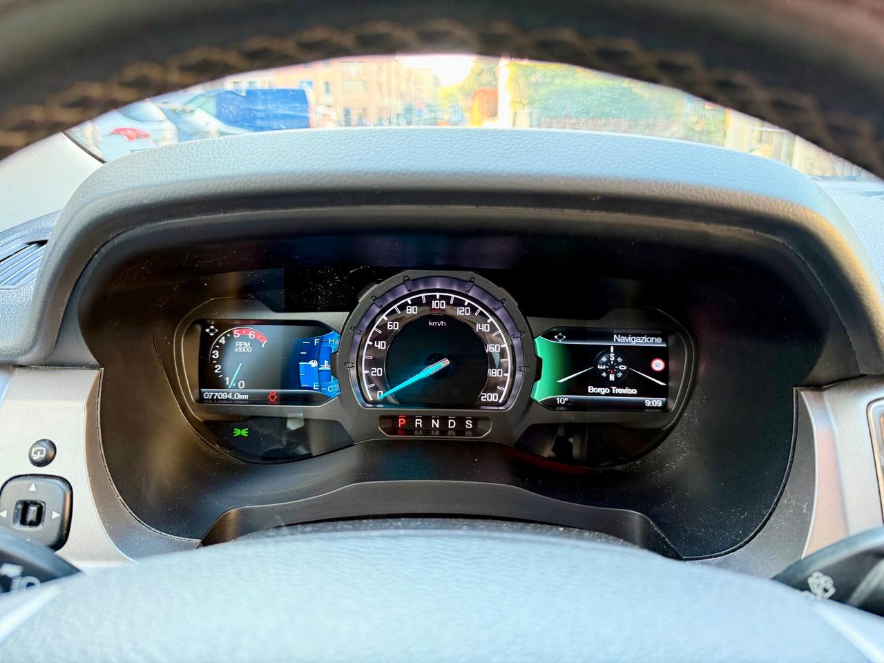 Ford Ranger 3.2 tdci double cab Limited 200cv auto con Cassone