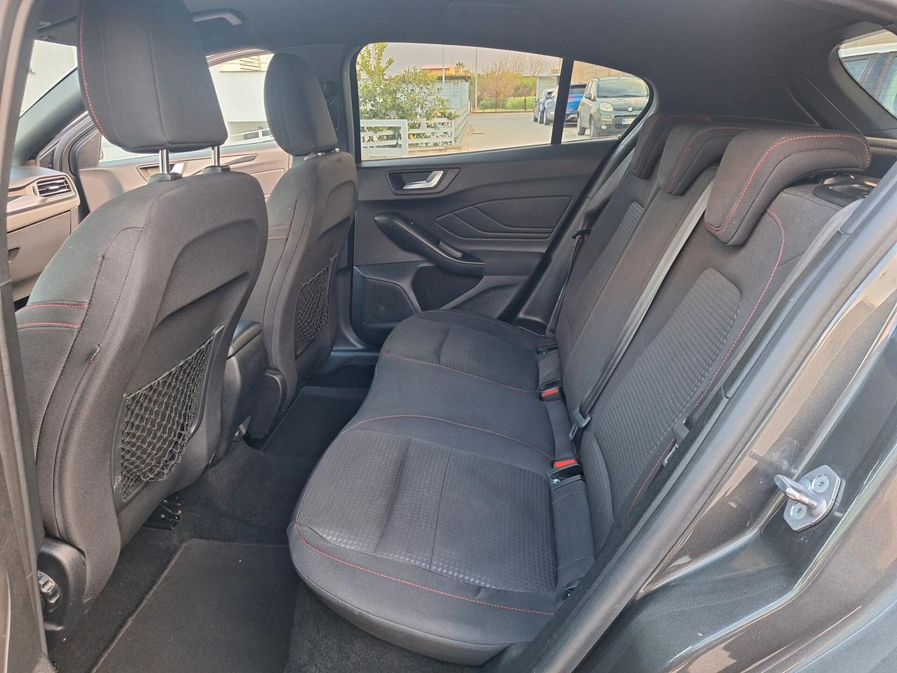 Ford Focus 1.5 DIESEL 120CV ST-Line NAV+RETROCAM. 2021