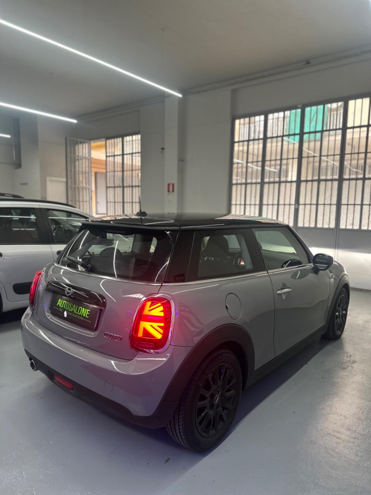 Mini 1.5 Cooper Business