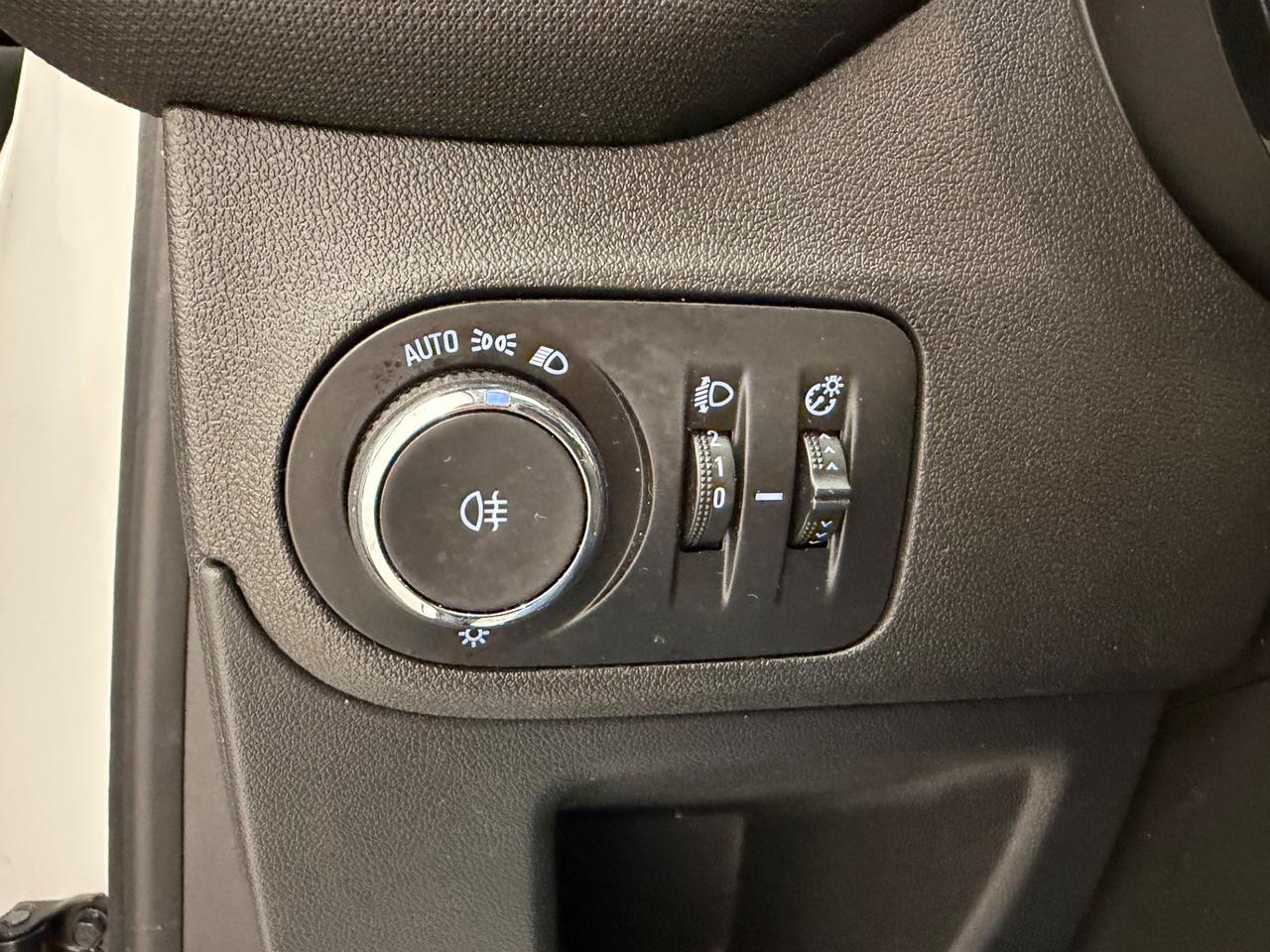 Opel Crossland X 1.2 12V Advance neopatentati