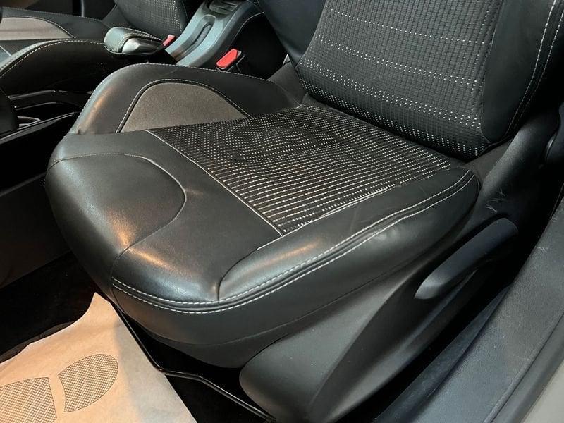 Peugeot 2008 BlueHDi 100 Allure