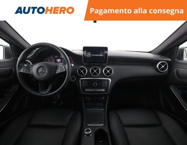 MERCEDES-BENZ A 180 d Automatic Business