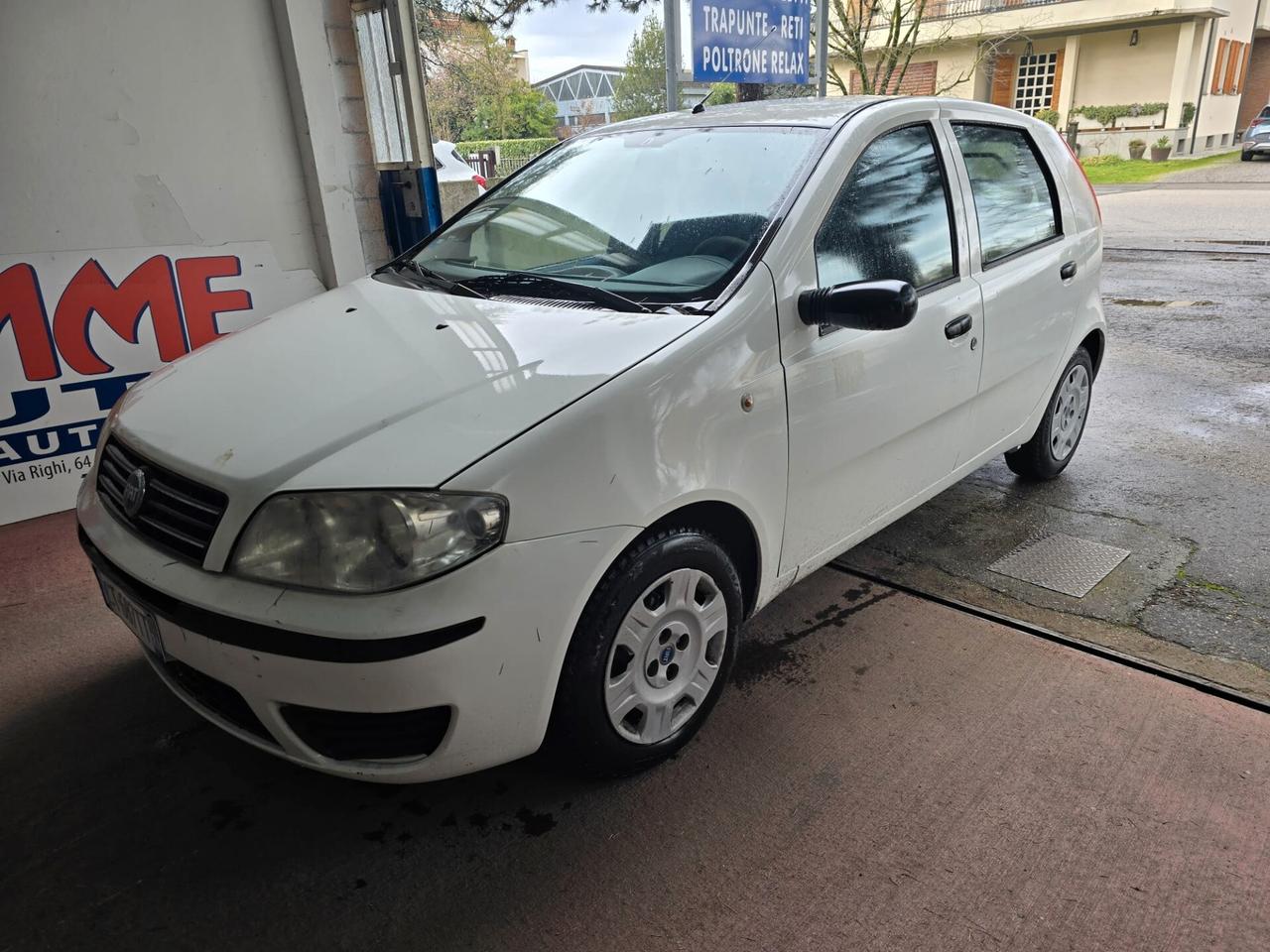 Fiat Punto 1.3 Multijet 16V 5 porte Dynamic van autocarro 4 posti