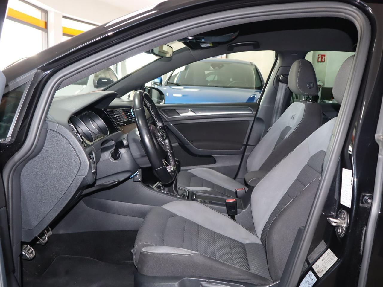 Volkswagen Golf 1.6 TDI BlueMotion R-line #50046