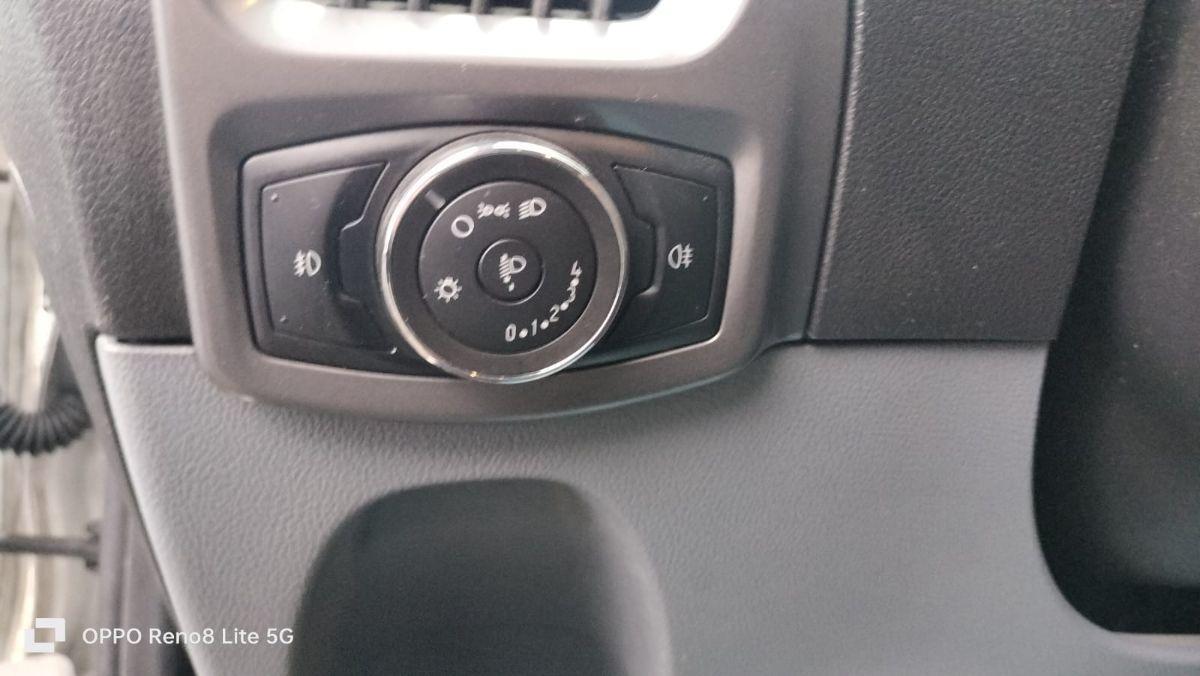 FORD transit custom 270 2.0 tdci 130cv Trend L1H1 E6 transit custom 270 2.0 tdci 130cv Trend L1H1 E6