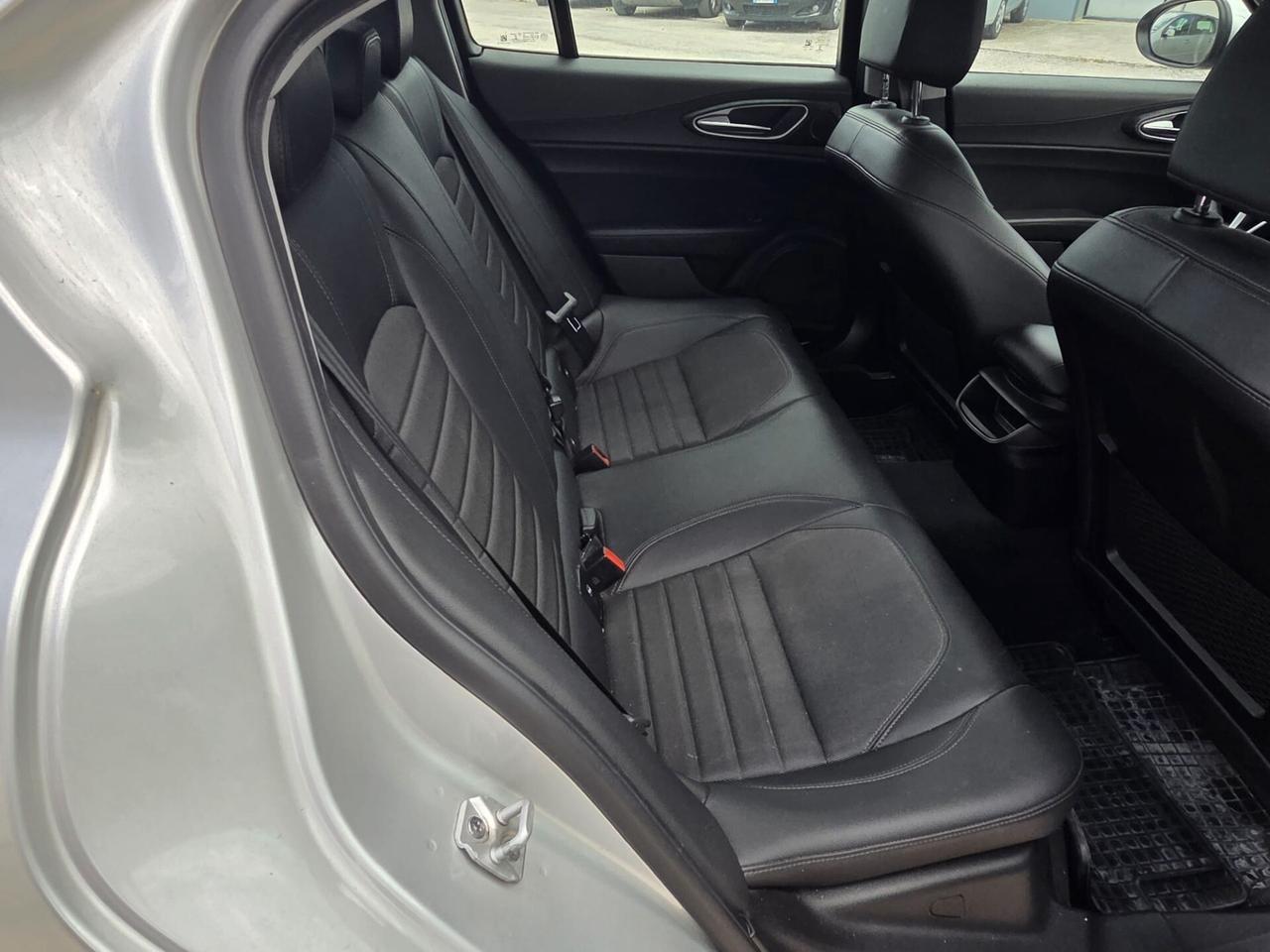 Alfa Romeo Giulia 2.2 JTDM TURBODIESEL MY19 -MOTORE ROTTO-