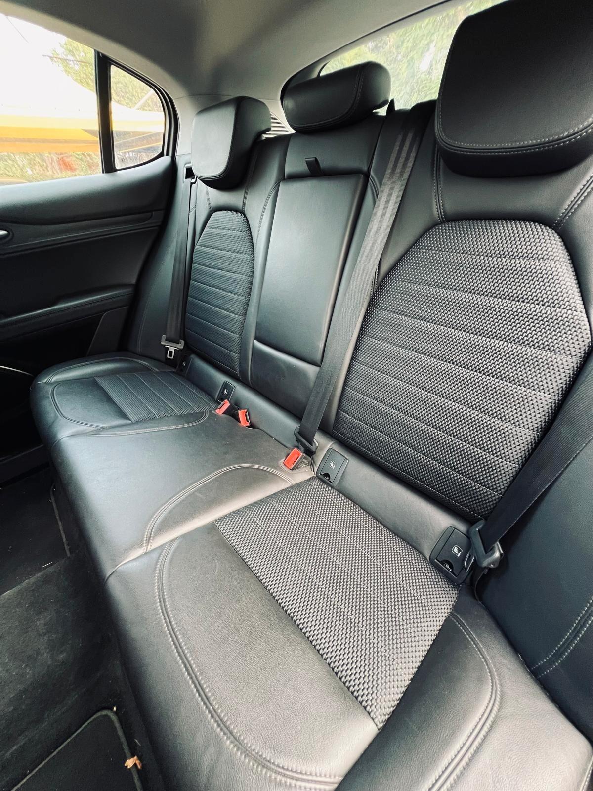 Alfa Romeo Stelvio 2.2 Turbodiesel 210 CV AT8 Q4 Super