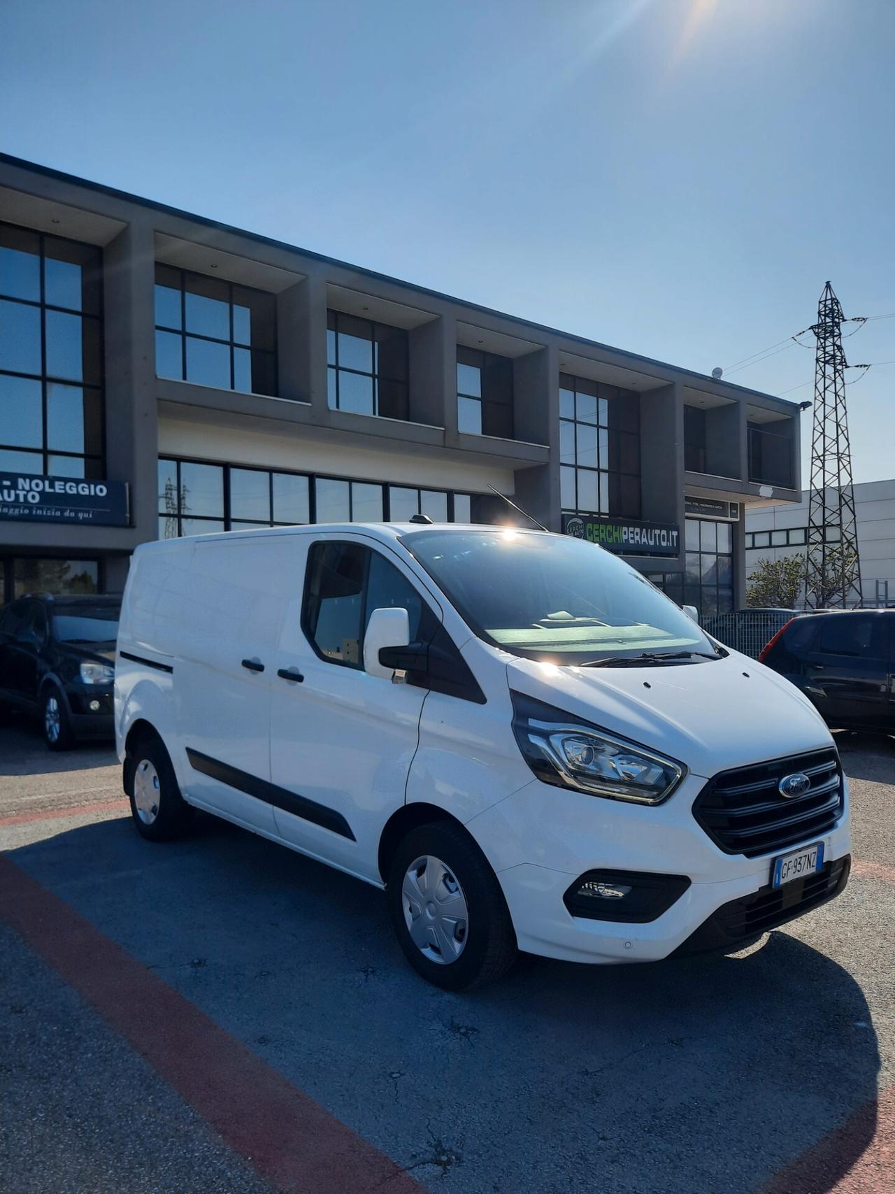 Ford Transit Custom 320 2.0 EcoBlue Hybrid 130 PC PR.IVATO Furgone Trend
