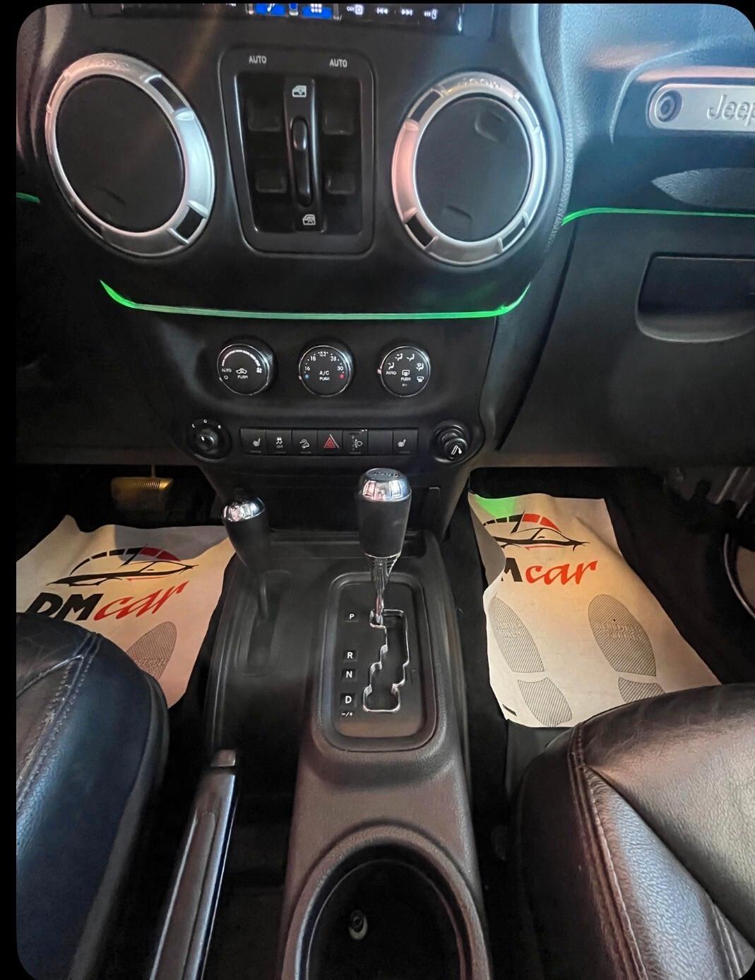 Jeep Wrangler Unlimited 2.8 CRD DPF Sahara Auto