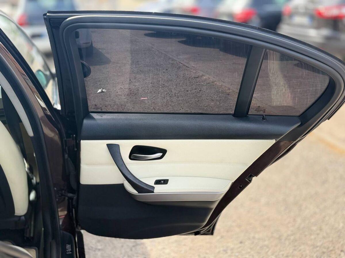 BMW Serie 3 320i Eletta 170cv