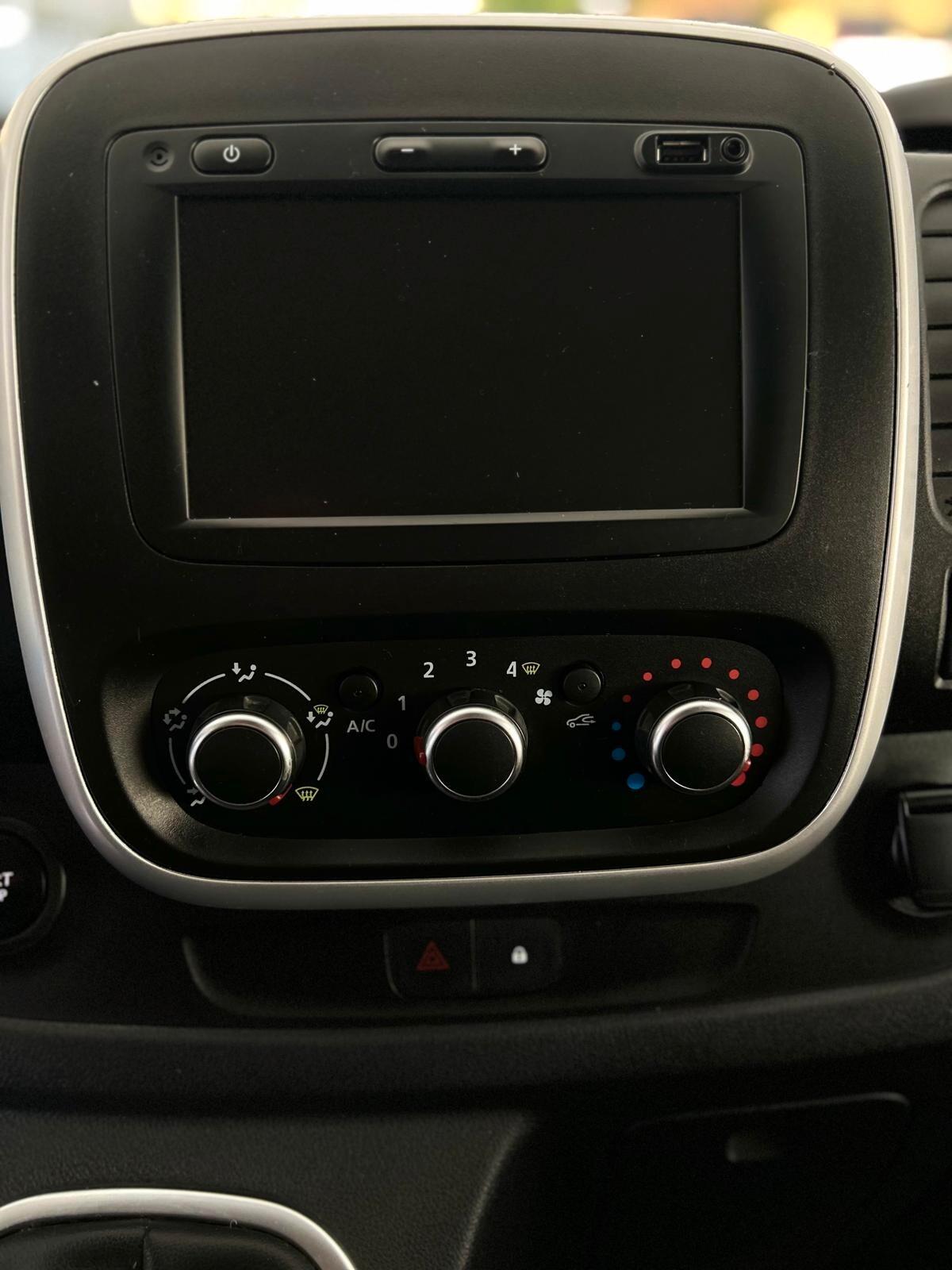 Renault Trafic T29 2.0 dCi 120CV PL-TN Intens Heavy