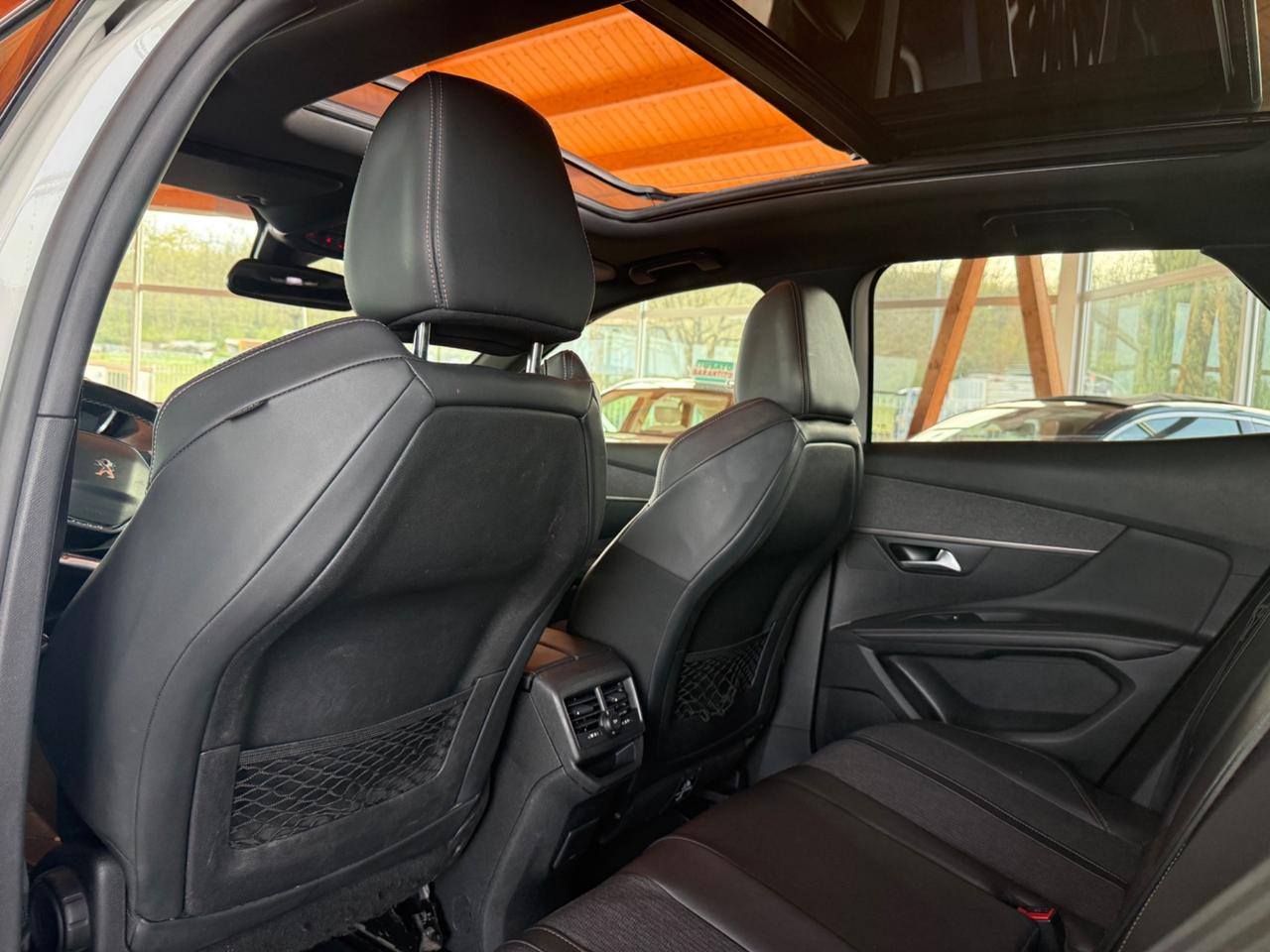 Peugeot 3008 1.5 Diesel - Neopatentati - Automatico