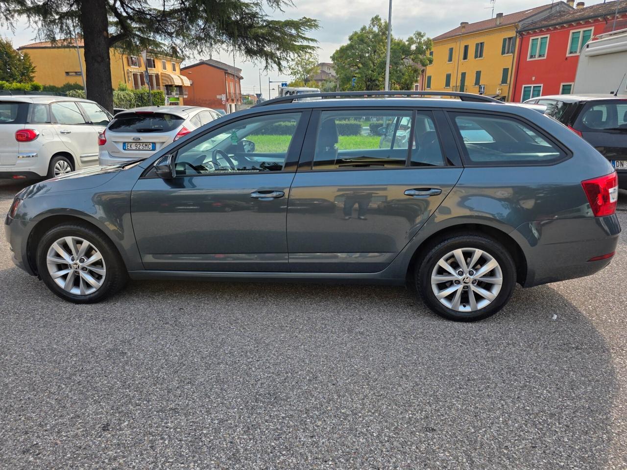Skoda Octavia 2.0 TDI SCR 150 CV DSG Wagon Executive