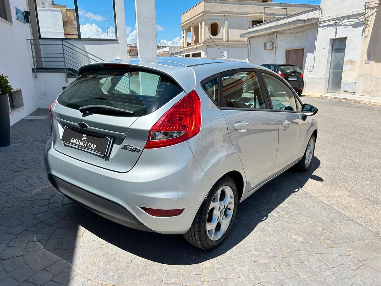 Ford Fiesta 1.4 TDCi 70Cv 5P TITANIUM - 2012