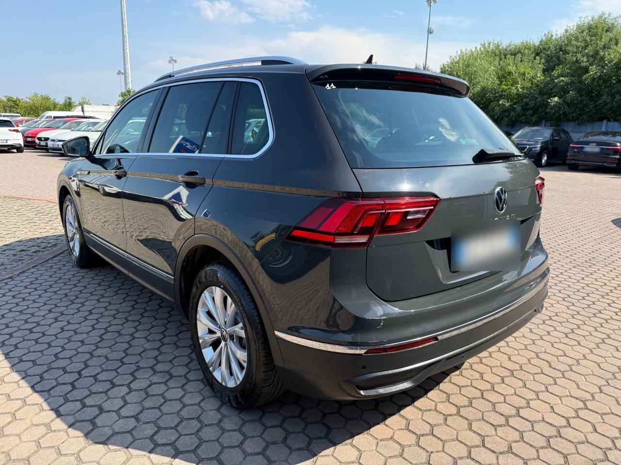Volkswagen Tiguan 2.0 TDI SCR Life OK NEOPATENTATI in arrivo