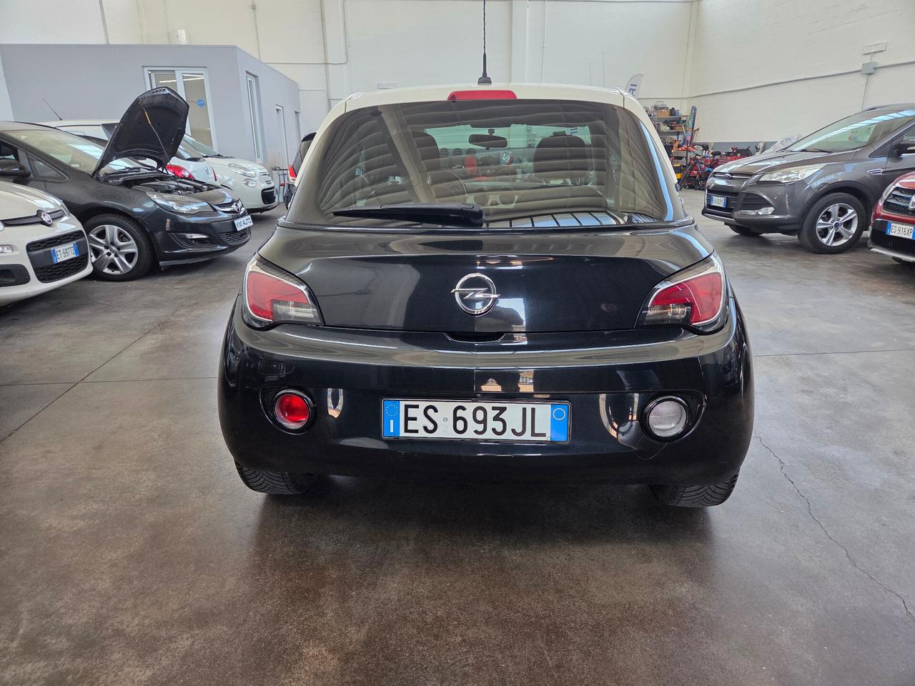 Opel Adam 1.2 70 CV