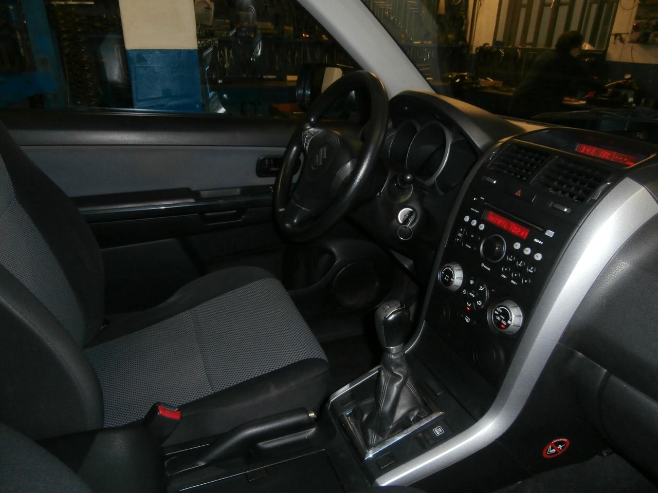 Suzuki Grand Vitara 1.6 16V 3 porte 100000km