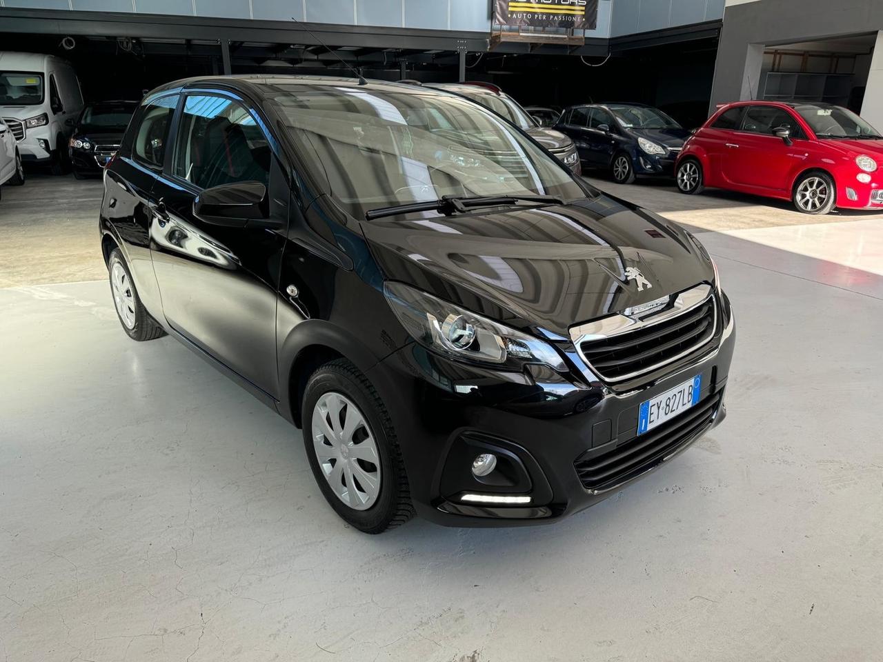 Peugeot 108 1.0 Benzina Neopatentati 5 Porte