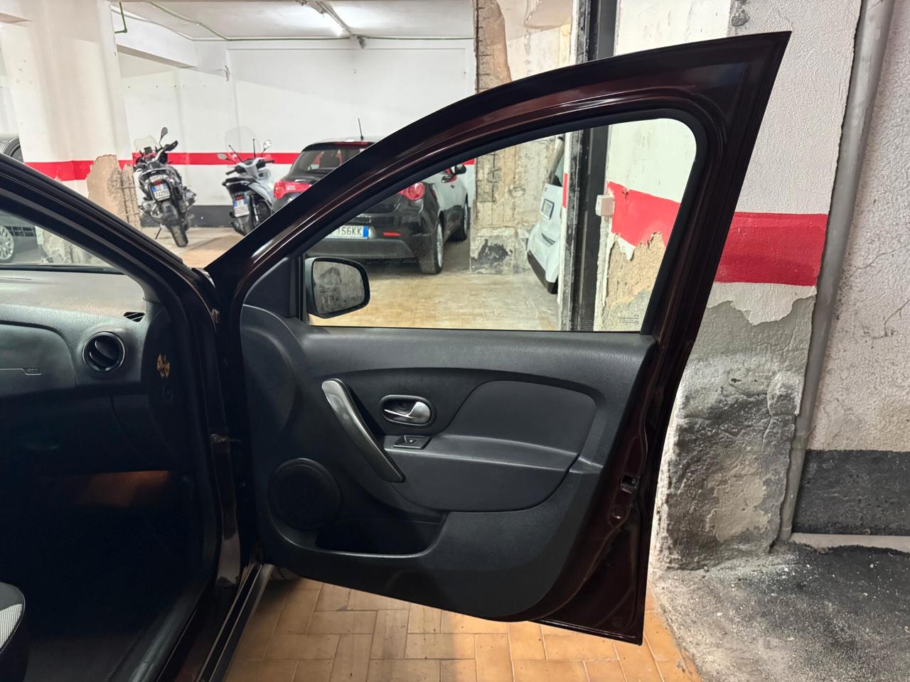DACIA SANDERO STEPWAY 1.5 dCi – UNICO PROPRIETARIO – CONDIZIONI DA VETRINA!