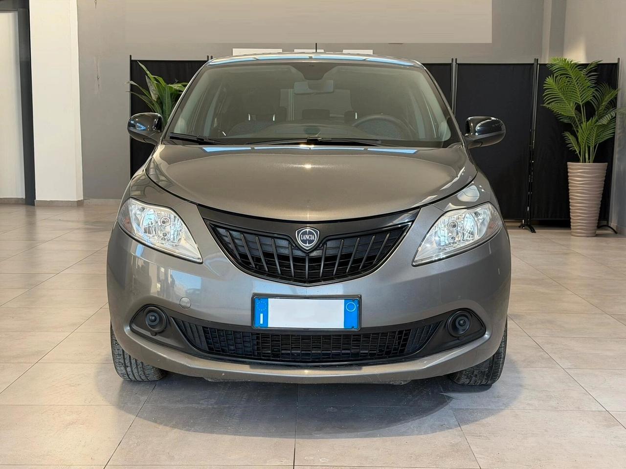 Lancia Ypsilon 1.0 FireFly 5 porte S&S Hybrid Silver Plus