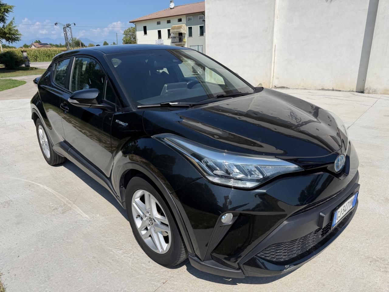 Toyota C-HR 1.8 Hybrid E-CVT Lounge