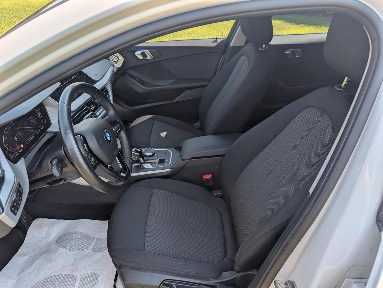 Bmw 116 116d 5p. Msport