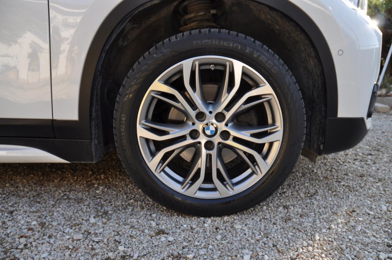 Bmw X1 180d xDrive Advantage (Gancio traino-tetto apribile)